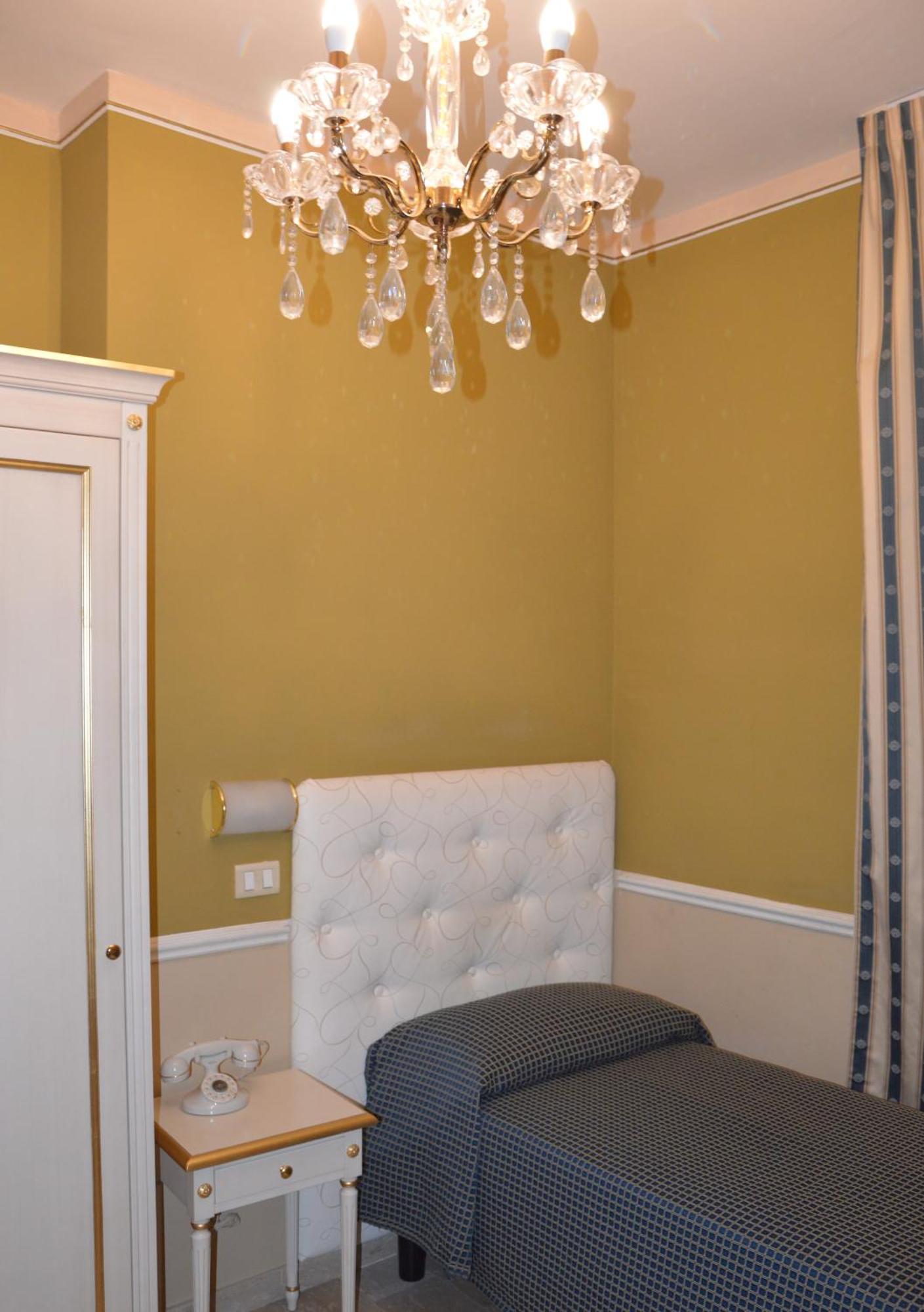 Nouvel Hotel Des Bains Pesaro Ruang foto