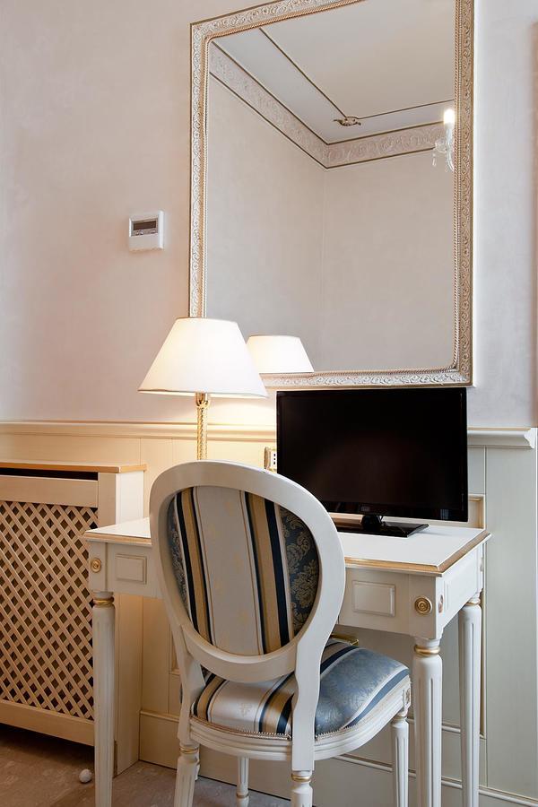 Nouvel Hotel Des Bains Pesaro Bagian luar foto